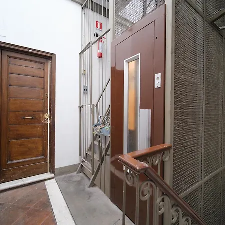 Monti's View By Buddyrent Apartament *